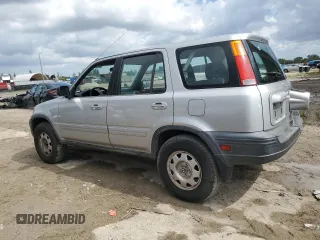 1998 Honda CR-V LX with VIN JHLRD284XWC014433, listed as a Copart auction lot 78133144 with 140,705 mi miles and Salvage Title. Bid and sale history available at carsss.com. Image 2.