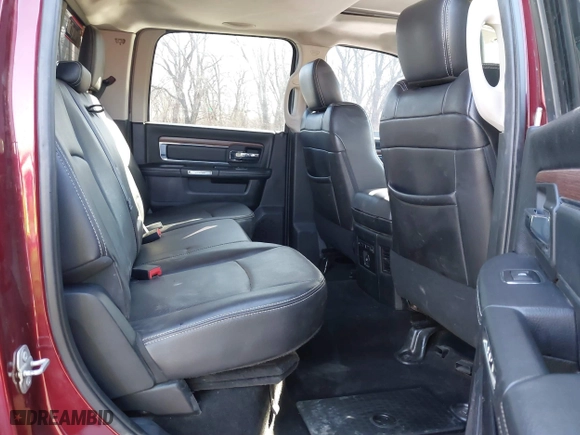 2016 Ram 2500 Laramie with VIN 3C6UR5FL7GG368646, listed as a IAAI auction lot 41649574 with 302,360 mi miles. Bid and sale history available at carsss.com. Image 8.