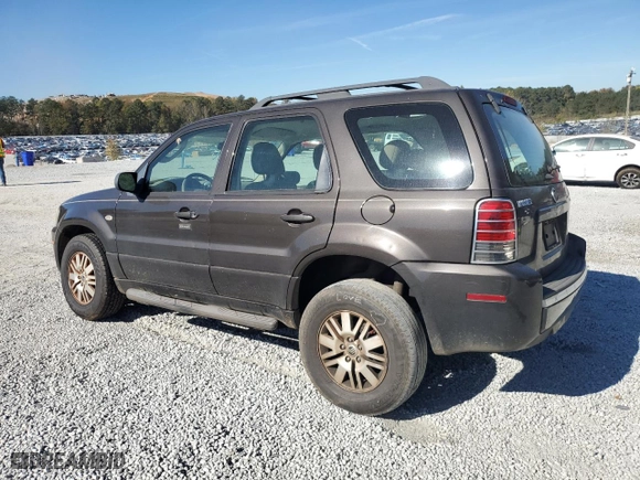 2006 Mercury Mariner Convenience with VIN 4M2YU56Z06KJ00794, listed as a Copart auction lot 79389584 with 211,103 mi miles and Salvage Title. Bid and sale history available at carsss.com. Image 2.