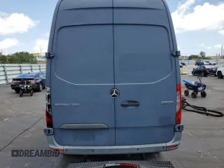 2019 Mercedes-Benz Sprinter Cargo with VIN WD4PF0CD6KP093909, listed as a Copart auction lot 51098245 with 110,426 mi miles and Clean Title. Bid and sale history available at carsss.com. Image 6.