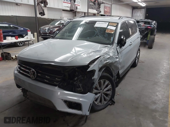 2018 Volkswagen Tiguan SEL with VIN 3VV3B7AX8JM088727, listed as a IAAI auction lot 42639339 with Not provided miles and . Bid and sale history available at DreamBid. Image 6.