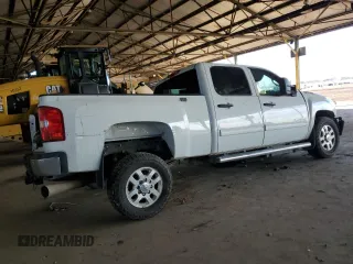 2013 Chevrolet Silverado 3500HD LT with VIN 1GC4K0C82DF236682, listed as a Copart auction lot 44564275 with 71,945 mi miles and Salvage Title. Bid and sale history available at carsss.com. Image 3.