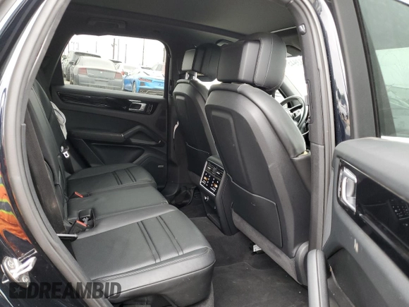 2020 Porsche Cayenne z VIN WP1AA2AY7LDA05290, wystawiony jako Copart lot #58533945 z przebiegiem 70 155 mil mil oraz Szkoda całkowita • Salvage title. Historia ofert i sprzedaży dostępna na DreamBid. Obrazek 11.