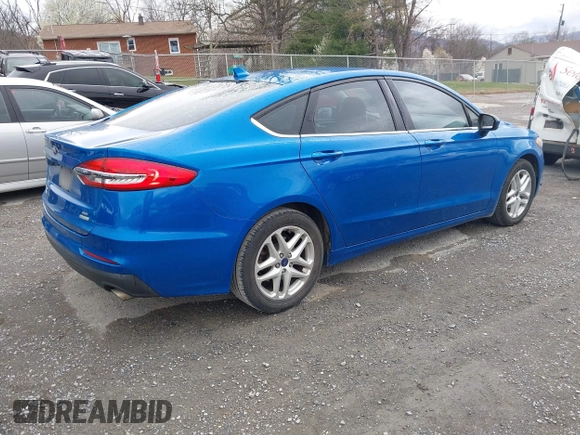 2019 Ford Fusion SE with VIN 3FA6P0HDXKR102508, listed as a IAAI auction lot 41849508 with 133,593 mi miles. Bid and sale history available at carsss.com. Image 4.