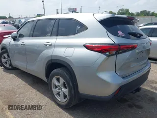 2021 Toyota Highlander L with VIN 5TDZZRAH3MS526003, listed as a IAAI auction lot 42617546 with Not provided miles and . Bid and sale history available at DreamBid. Image 3.