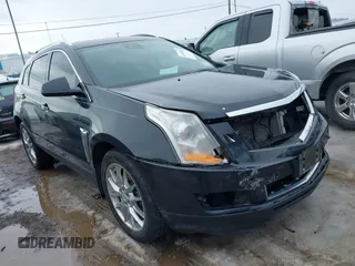 2013 Cadillac SRX Performance Collection with VIN 3GYFNHE33DS527519, listed as a IAAI auction lot 41652822 with 201,580 mi miles. Bid and sale history available at carsss.com. Image 1.
