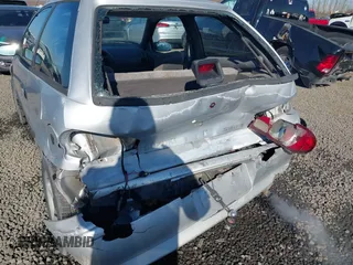 1999 Suzuki Swift z VIN 2S2AB21H9X6600313, wystawiony jako IAAI lot #41430319 z przebiegiem 149 795 mil mil oraz . Historia ofert i sprzedaży dostępna na DreamBid. Obrazek 6.