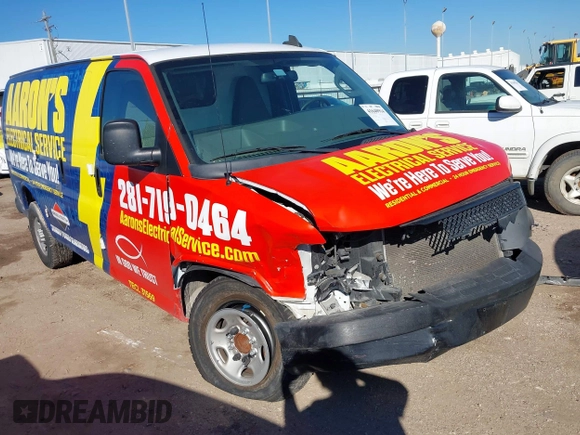 2018 Chevrolet Express Cargo Van with VIN 1GCWGAFP4J1286284, listed as a IAAI auction lot 41640914 with 98,691 mi miles. Bid and sale history available at carsss.com. Image 1.