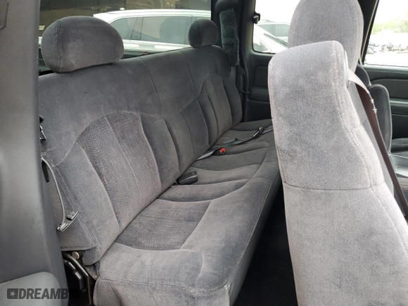 2000 Chevrolet Silverado 1500 LS with VIN 2GCEC19T2Y1352223, listed as a Copart auction lot 51235275 with 176,022 mi miles and Salvage Title. Bid and sale history available at carsss.com. Image 10.