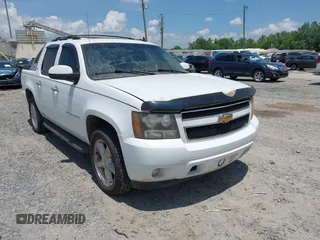 2007 Chevrolet Avalanche 1LT z VIN 3GNEC12037G194102, wystawiony jako IAAI lot #42454533 z przebiegiem Nie podano mil oraz . Historia ofert i sprzedaży dostępna na DreamBid. Obrazek 1.