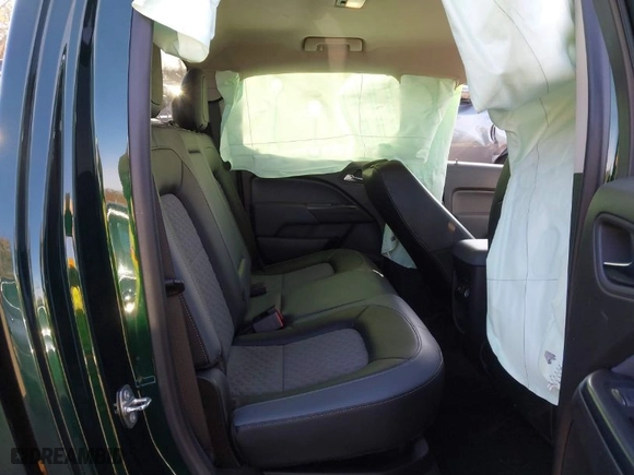 2015 Chevrolet Colorado 4WD Z71 with VIN 1GCGTCE31F1163947, listed as a IAAI auction lot 40997814 with 101,884 mi miles. Bid and sale history available at carsss.com. Image 8.