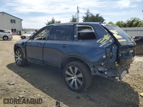2025 Volvo XC90 with VIN YV4H60PF3S1335792, listed as a Copart auction lot 54220905 with 2,658 mi miles and Salvage Title. Bid and sale history available at DreamBid. Image 2.