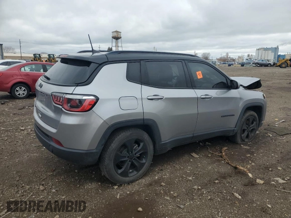 2018 Jeep Compass Altitude with VIN 3C4NJDBB6JT325538, listed as a Copart auction lot 53686905 with 111,400 mi miles and Salvage title. Bid and sale history available at DreamBid. Image 3.
