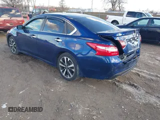 2017 Nissan Altima S z VIN 1N4AL3AP2HN311779, wystawiony jako IAAI lot #41705941 z przebiegiem 46 649 mil mil oraz . Historia ofert i sprzedaży dostępna na DreamBid. Obrazek 3.