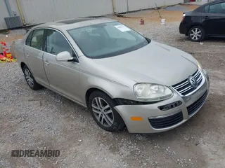 2006 Volkswagen Jetta 2.5L с VIN 3VWSF71K46M702678, выставлен на аукционе IAAI как лот 40882527 с пробегом 86 506 миль миль и . История ставок и продаж доступна на DreamBid. Изображение 1.