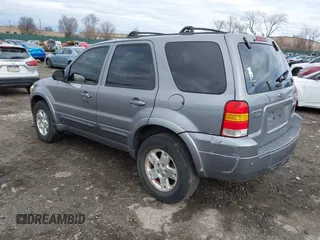 2007 Ford Escape Limited with VIN 1FMCU94147KB59008, listed as a IAAI auction lot 41751991 with 162,907 mi miles. Bid and sale history available at carsss.com. Image 3.