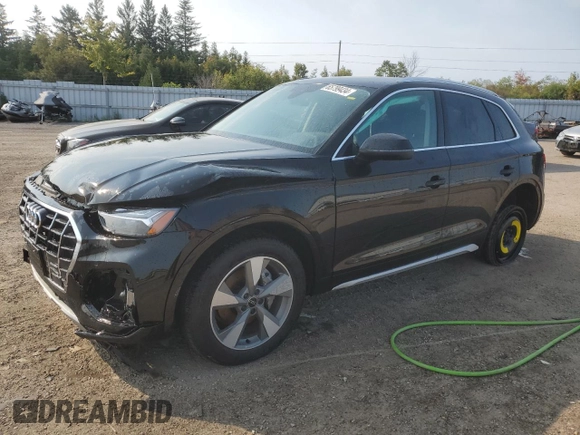 2024 Audi Q5 Komfort with VIN WA1AAAFY3R2033476, listed as a Copart auction lot 65799434 with 7,847 mi miles and Salvage Title. Bid and sale history available at carsss.com. Image 1.