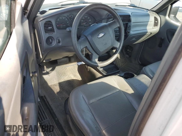 2010 Ford Ranger XL z VIN 1FTKR1AE9APA72483, wystawiony jako Copart lot #52352595 z przebiegiem 125 034 mil mil oraz Czysty tytuł • Clean title. Historia ofert i sprzedaży dostępna na DreamBid. Obrazek 8.