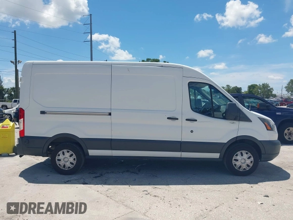 2018 Ford Transit с VIN 1FTYR2CG8JKA03392, выставлен на аукционе IAAI как лот 42525654 с пробегом 218 383 миль миль и . История ставок и продаж доступна на DreamBid. Изображение 13.