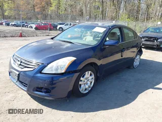 2011 Nissan Altima 2.5 S with VIN 1N4AL2AP4BN449311, listed as a IAAI auction lot 41996031 with 220,332 mi miles. Bid and sale history available at carsss.com. Image 2.