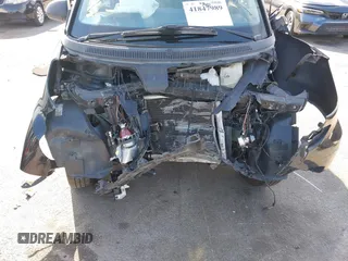 2012 Smart fortwo Pure z VIN WMEEJ3BA9CK521416, wystawiony jako IAAI lot #41847989 z przebiegiem Nie podano mil oraz . Historia ofert i sprzedaży dostępna na DreamBid. Obrazek 6.