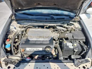 2011 Honda Accord EX-L с VIN 1HGCP3F80BA024255, выставлен на аукционе Copart как лот 59998535 с пробегом 118 485 миль миль и Чистый • Clean title. История ставок и продаж доступна на DreamBid. Изображение 11.
