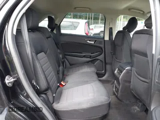 2017 Ford Edge SE z VIN 2FMPK4G99HBC46037, wystawiony jako IAAI lot #42565540 z przebiegiem 176 183 mil mil oraz . Historia ofert i sprzedaży dostępna na DreamBid. Obrazek 8.