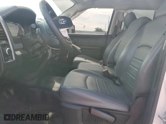 2019 Ram 1500 Express z VIN 1C6RR7FG2KS720893, wystawiony jako Copart lot #59665855 z przebiegiem 90 172 mil mil oraz Nie do naprawy • Non repairable. Historia ofert i sprzedaży dostępna na DreamBid. Obrazek 7.