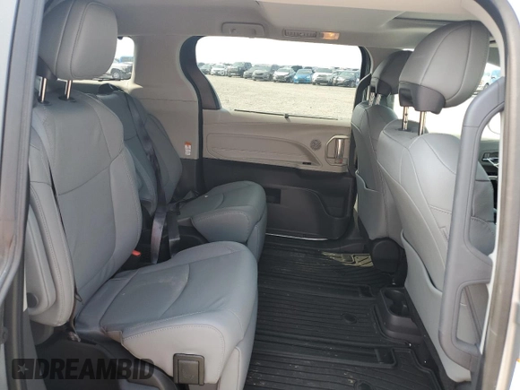 2022 Toyota Sienna Limited with VIN 5TDZRKEC4NS129438, listed as a Copart auction lot 59121405 with 42,756 mi miles and Salvage title. Bid and sale history available at DreamBid. Image 11.