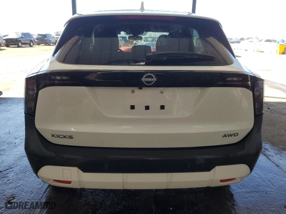 2025 Nissan Kicks SV with VIN 3N8AP6CB5SL352968, listed as a Copart auction lot 50879905 with 3,846 mi miles and Clean Title. Bid and sale history available at carsss.com. Image 6.