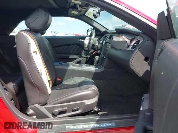 2014 Ford Mustang V6 with VIN 1ZVBP8EM1E5328100, listed as a IAAI auction lot 42075826 with 83,921 mi miles and . Bid and sale history available at DreamBid. Image 5.