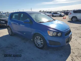 2016 Chevrolet Sonic LT with VIN 1G1JC6SB2G4184317, listed as a Copart auction lot 41679395 with 98,067 mi miles and Salvage Title. Bid and sale history available at carsss.com. Image 4.