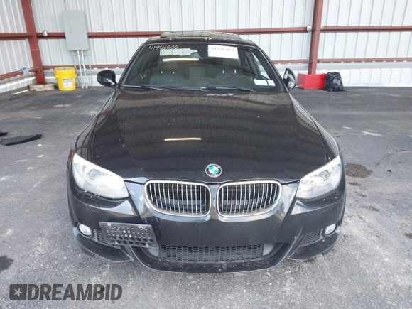 2011 BMW 3 Series 328i with VIN WBAKE3C53BE558916, listed as a IAAI auction lot 41946404 with 172,961 mi miles and . Bid and sale history available at carsss.com. Image 12.