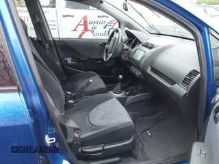2007 Honda Fit Sport with VIN JHMGD37607S038310, listed as a IAAI auction lot 41904420 with 181,304 mi miles. Bid and sale history available at carsss.com. Image 5.
