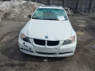 2006 BMW 3 Series 325xi with VIN WBAVD13556KV03735, listed as a IAAI auction lot 41768087 with 1 mi miles. Bid and sale history available at carsss.com. Image 12.