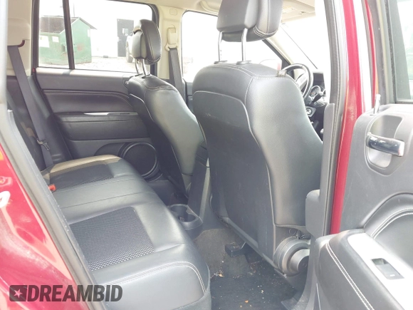2016 Jeep Compass Latitude z VIN 1C4NJDEB8GD691172, wystawiony jako IAAI lot #42396044 z przebiegiem 172 012 mil mil oraz . Historia ofert i sprzedaży dostępna na DreamBid. Obrazek 8.