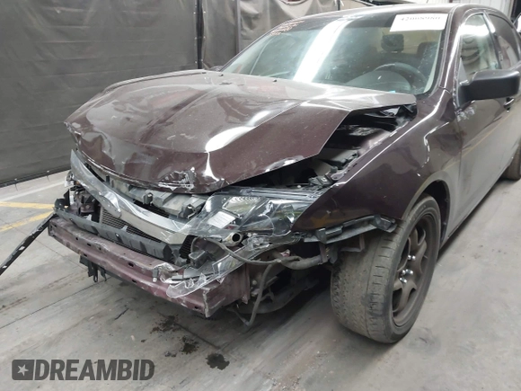 2011 Ford Fusion SE with VIN 3FAHP0HA3BR345933, listed as a IAAI auction lot 42008980 with 147,076 mi miles. Bid and sale history available at carsss.com. Image 6.