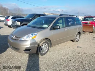 2009 Toyota Sienna CE with VIN 5TDZK23C09S232479, listed as a IAAI auction lot 40968012 with 120,406 mi miles. Bid and sale history available at carsss.com. Image 2.