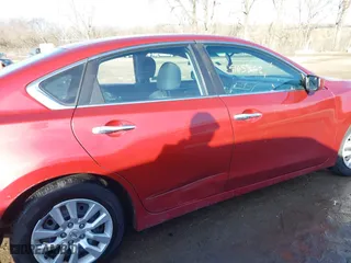 2016 Nissan Altima 2.5 SL with VIN 1N4AL3AP5GC204798, listed as a IAAI auction lot 41658662 with 178,878 mi miles. Bid and sale history available at carsss.com. Image 14.