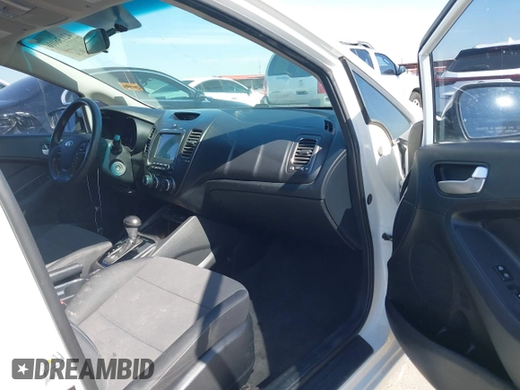 2018 Kia Forte LX with VIN 3KPFL4A71JE224522, listed as a IAAI auction lot 42136006 with 119,298 mi miles. Bid and sale history available at carsss.com. Image 5.