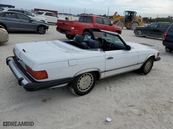 1988 Mercedes-Benz 560 Series 560SL with VIN WDBBA48D3JA086077, listed as a Copart auction lot 77017824 with 169,123 mi miles and Salvage Title. Bid and sale history available at carsss.com. Image 3.