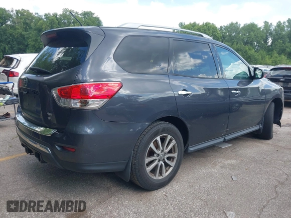 2014 Nissan Pathfinder Platinum with VIN 5N1AR2MM7EC723672, listed as a IAAI auction lot 42532350 with 151,566 mi miles and . Bid and sale history available at DreamBid. Image 4.