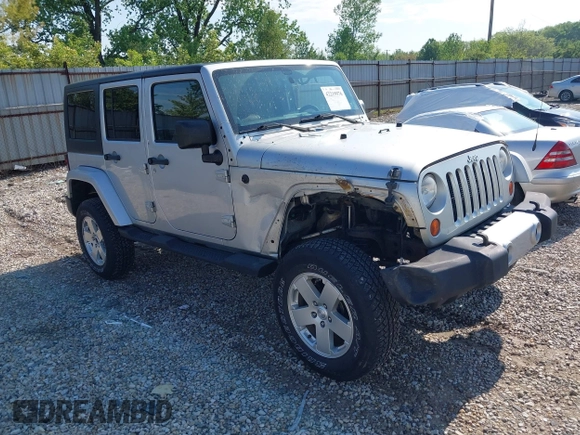 2012 Jeep Wrangler Unlimited Altitude z VIN 1C4HJWEGXCL120397, wystawiony jako IAAI lot #42219976 z przebiegiem 119 172 mil mil oraz . Historia ofert i sprzedaży dostępna na DreamBid. Obrazek 1.