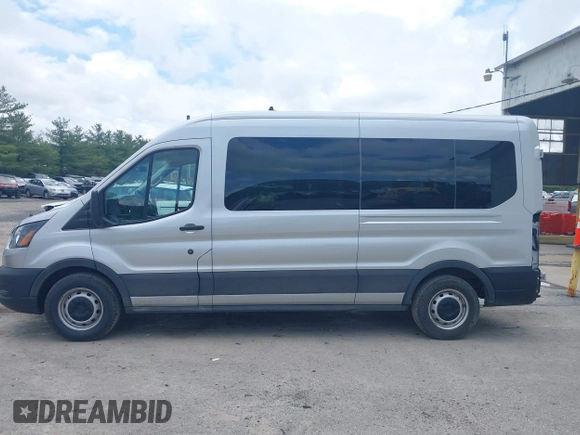 2023 Ford Transit Passenger XL с VIN 1FBAX2C83PKA96917, выставлен на аукционе IAAI как лот 42268308 с пробегом 36 479 миль миль и . История ставок и продаж доступна на DreamBid. Изображение 15.