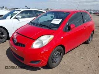 2010 Toyota Yaris with VIN JTDJT4K32A5318619, listed as a IAAI auction lot 41949602 with 134,614 mi miles. Bid and sale history available at carsss.com. Image 6.