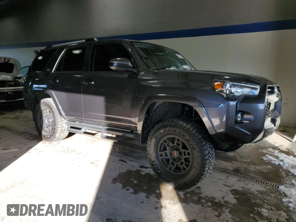 2023 Toyota 4Runner SR5 with VIN JTEMU5JRXP6210446, listed as a Copart auction lot 41521225 with 18,004 mi miles and Salvage title. Bid and sale history available at DreamBid. Image 4.
