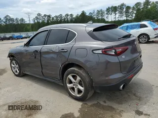 2018 Alfa Romeo Stelvio z VIN ZASFAKANXJ7C19707, wystawiony jako Copart lot #56553175 z przebiegiem 67 757 mil mil oraz Tytuł czysty. Historia ofert i sprzedaży dostępna na DreamBid. Obrazek 2.