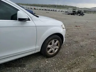 2015 Audi Q7 Premium z VIN WA1CGAFE5FD008236, wystawiony jako Copart lot #52850365 z przebiegiem 127 490 mil mil oraz Szkoda całkowita • Salvage title. Historia ofert i sprzedaży dostępna na DreamBid. Obrazek 12.