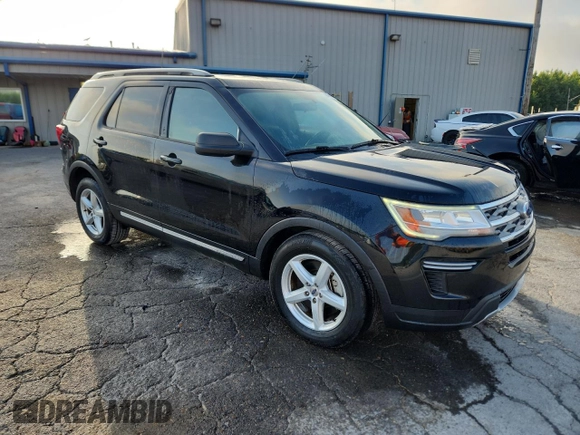 2018 Ford Explorer XLT z VIN 1FM5K7D84JGA30230, wystawiony jako Copart lot #64386095 z przebiegiem 114 596 mil mil oraz Czysty tytuł • Clean title. Historia ofert i sprzedaży dostępna na DreamBid. Obrazek 4.