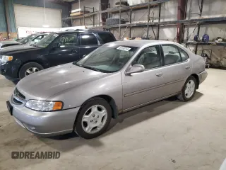 2000 Nissan Altima XE with VIN 1N4DL01D7YC125104, listed as a Copart auction lot 69108214 with 150,213 mi miles and Salvage Title. Bid and sale history available at carsss.com. Image 1.